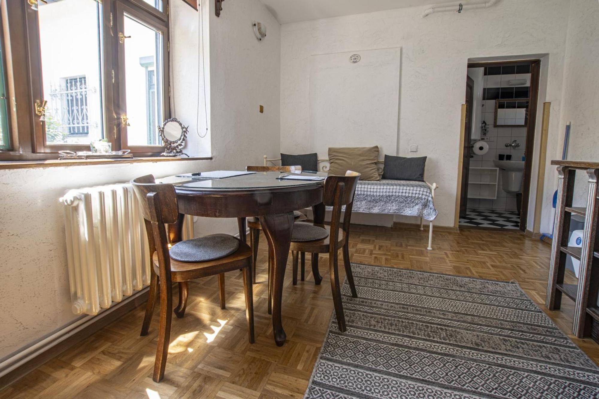 Lichtenštejnské domky Lednice Pokoj fotografie