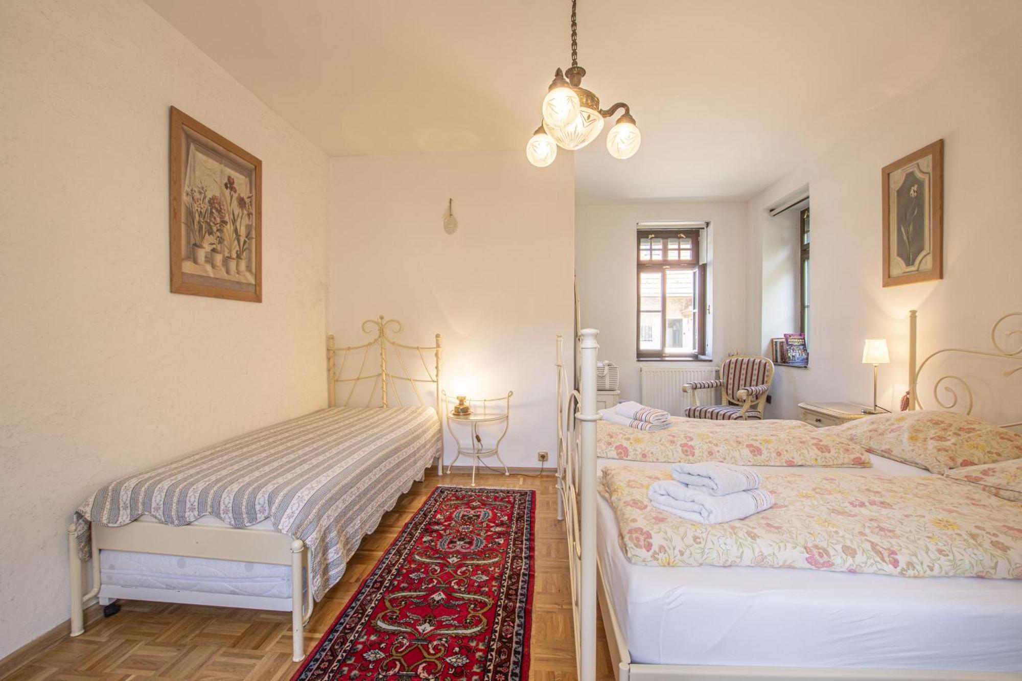 Lichtenštejnské domky Lednice Pokoj fotografie